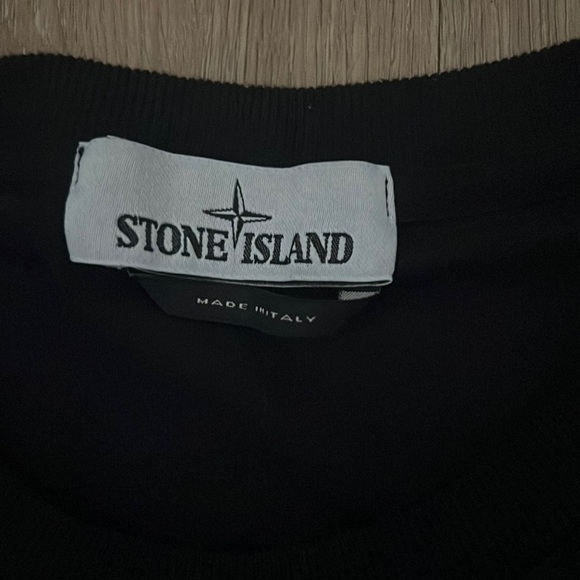 ❌ [SOLD] ❌ Island Core Heavy Jersey Long Sleeve Tshirt - Picture 2 of 5